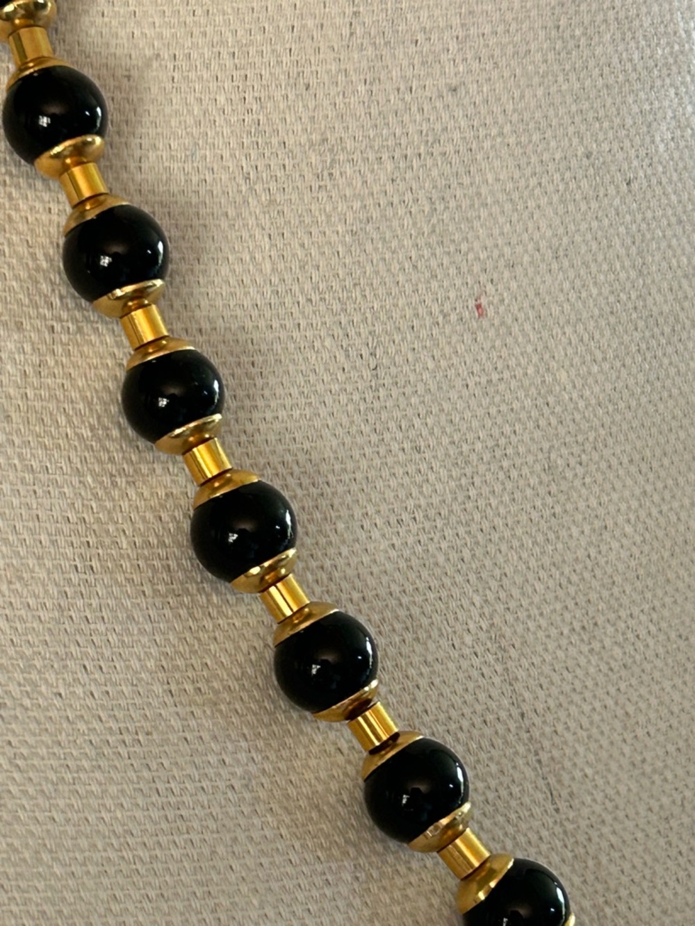 Vintage Black and Gold Beaded Necklace - Picture 3 of 5